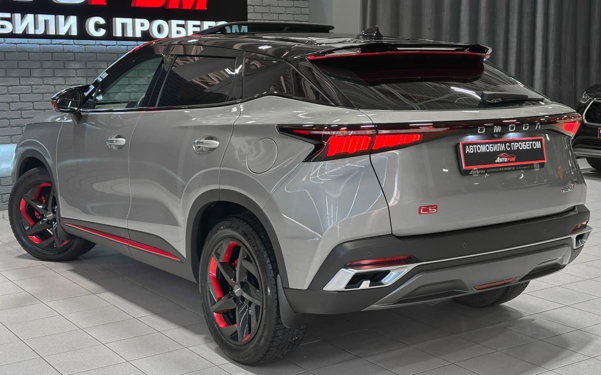 Omoda C5 - фото 9