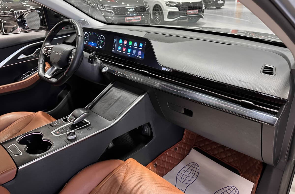 Omoda C5 - фото 17