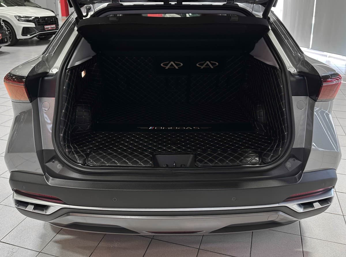 Omoda C5 - фото 13