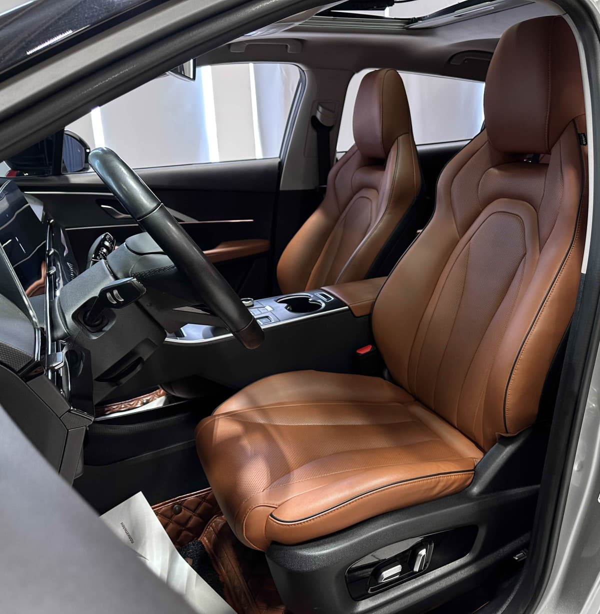 Omoda C5 - фото 11