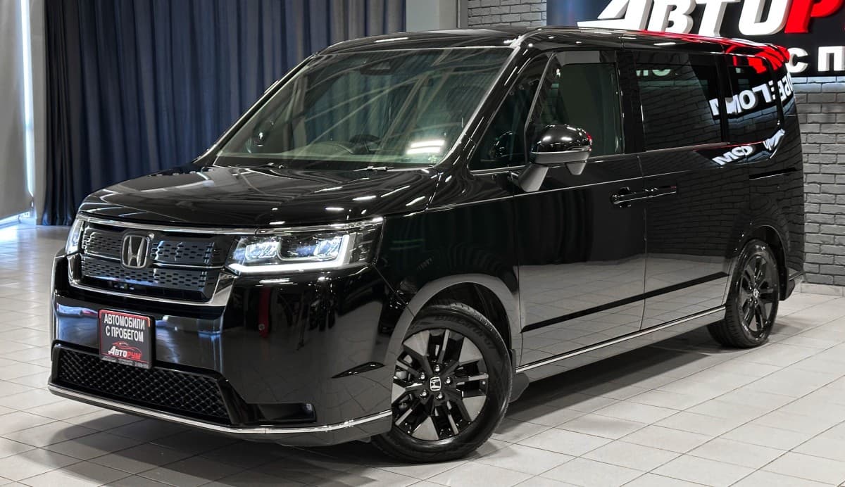 Honda Stepwgn - 2