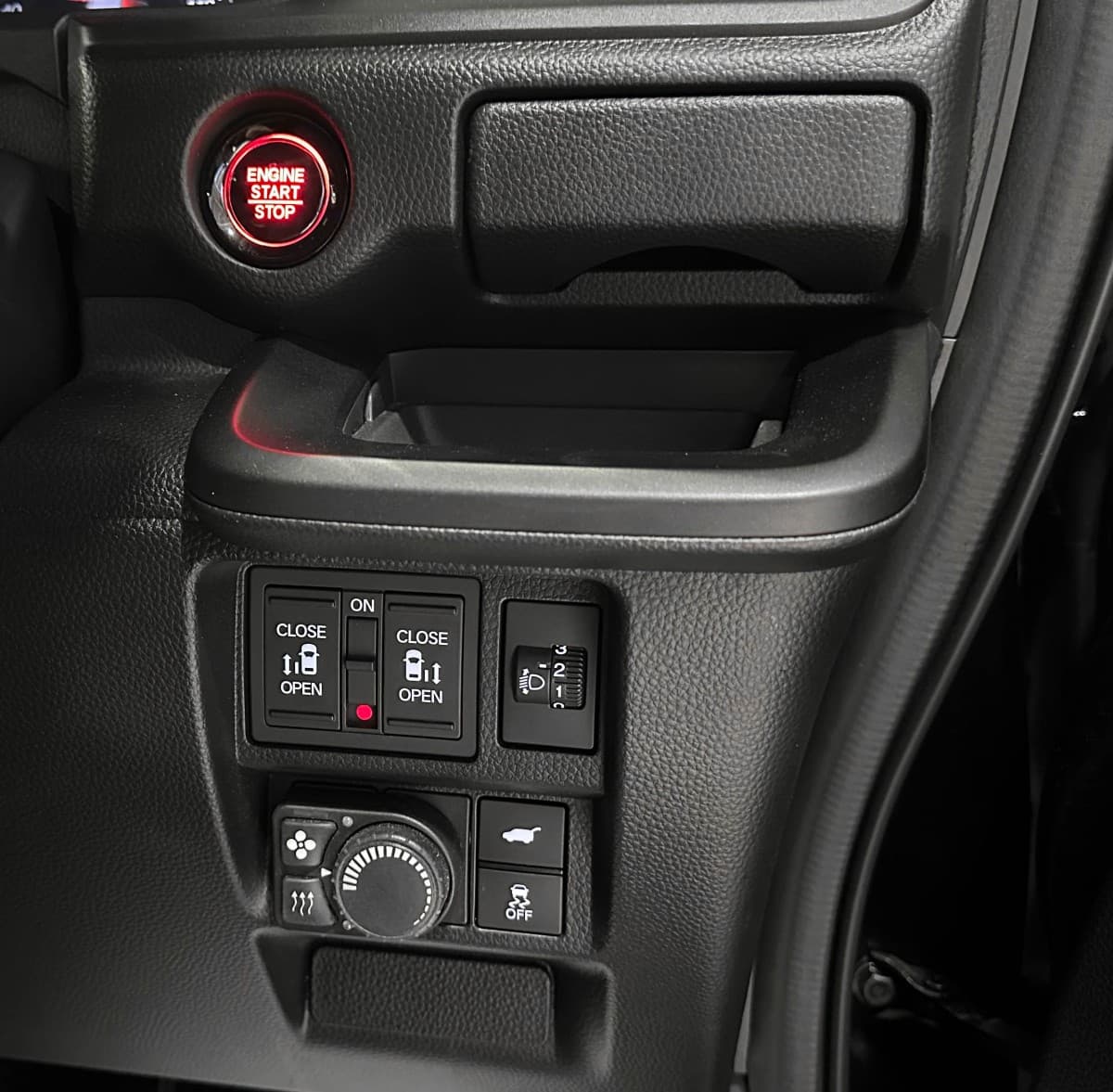 Honda Stepwgn - фото 19