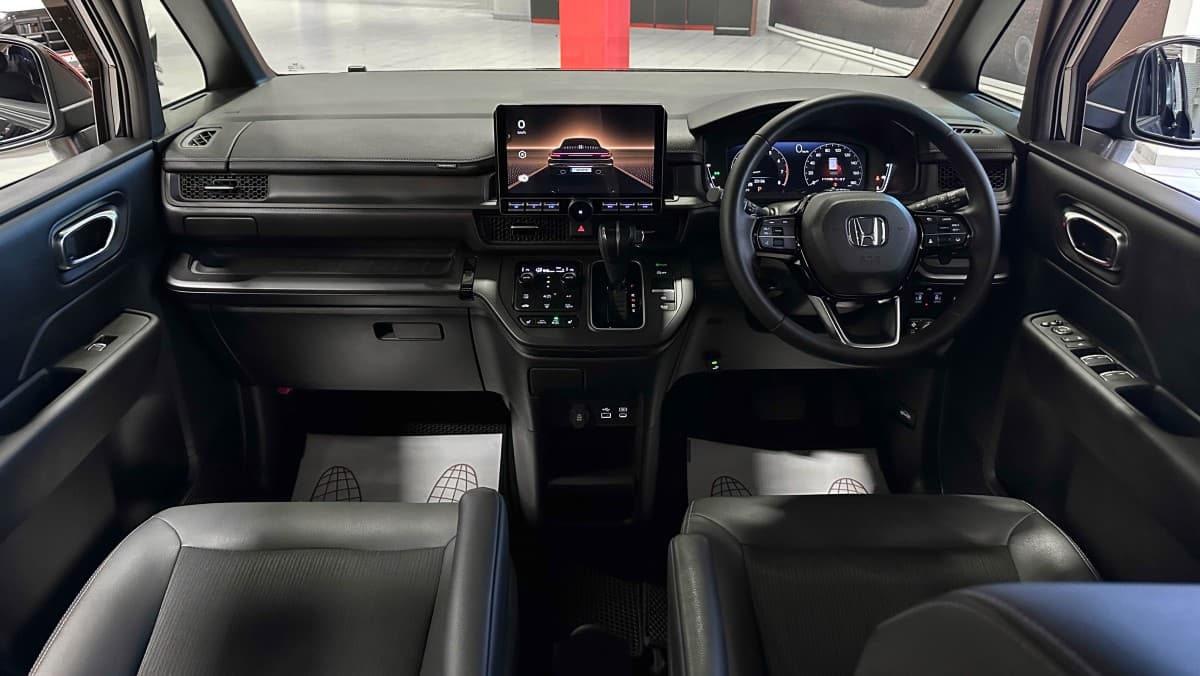 Honda Stepwgn - фото 30