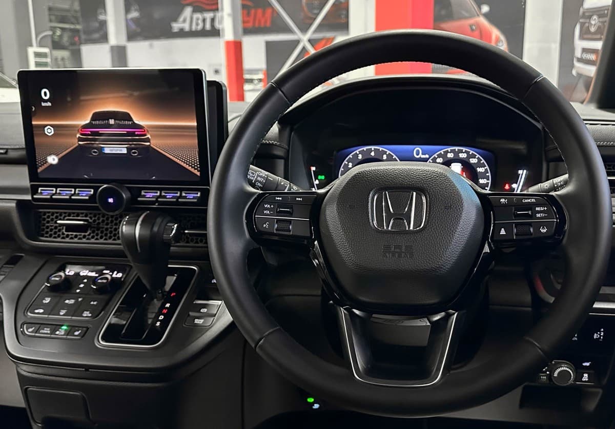 Honda Stepwgn - фото 29