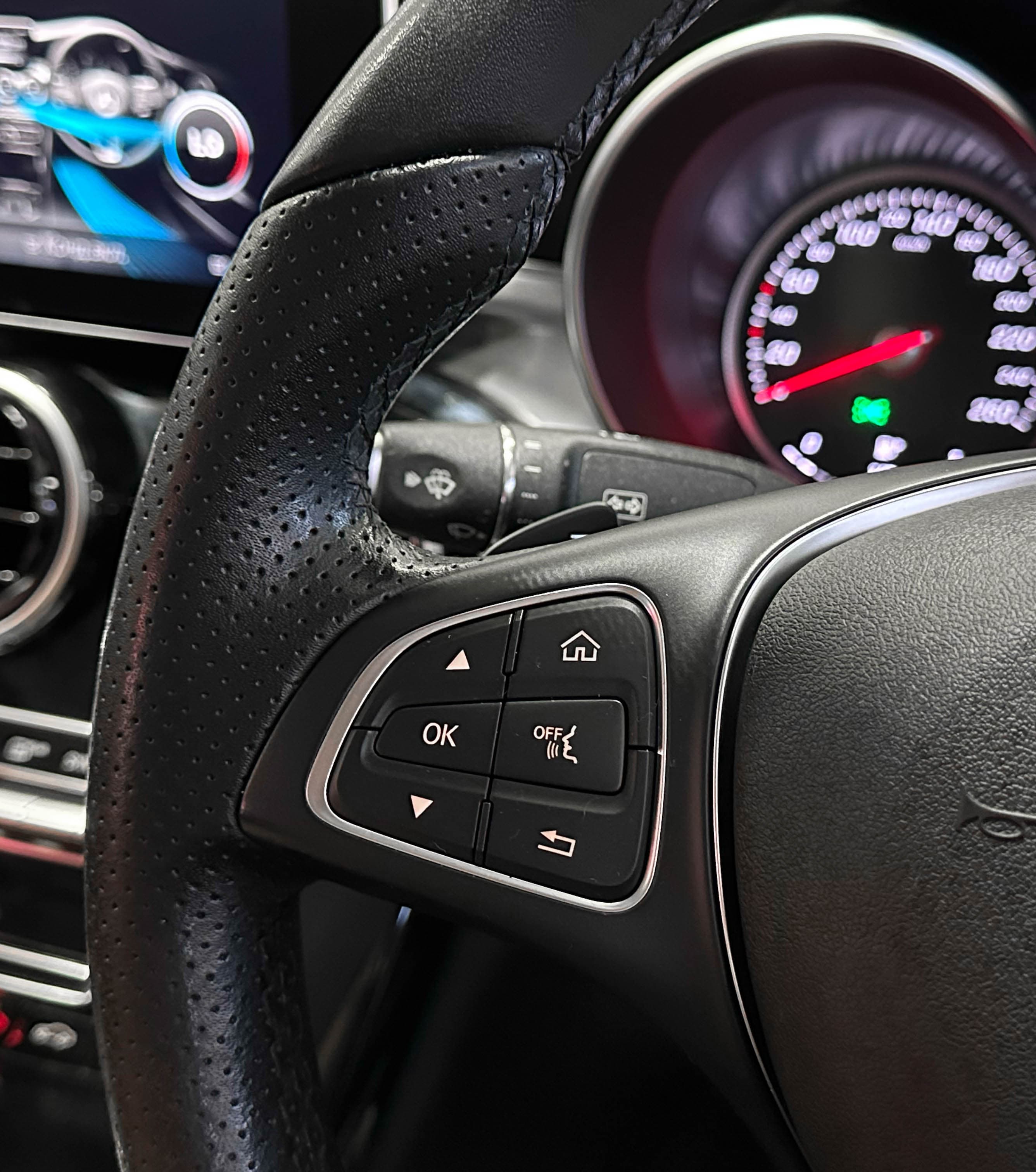 Mercedes-Benz C-Класс - фото 20