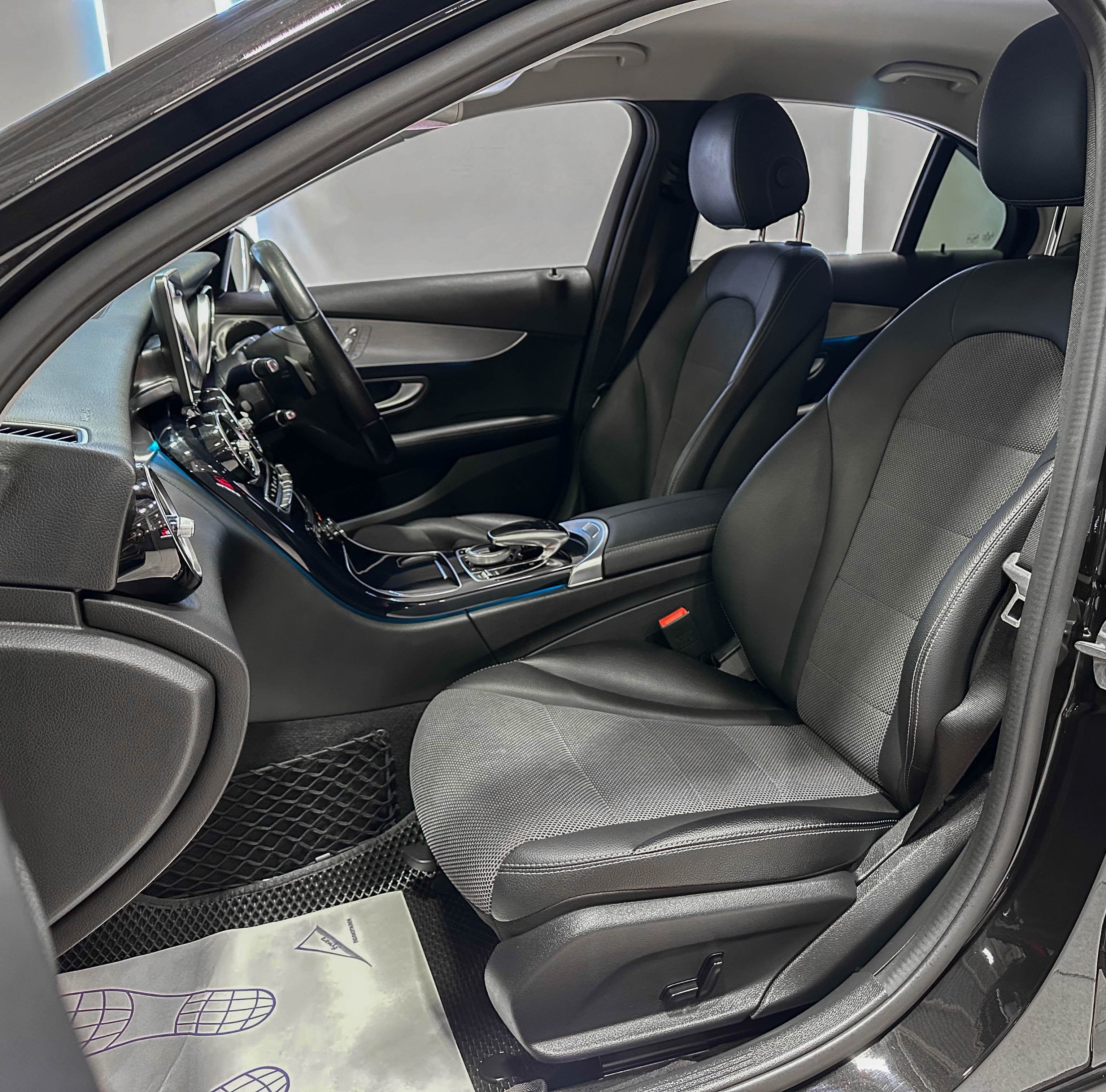 Mercedes-Benz C-Класс - фото 15