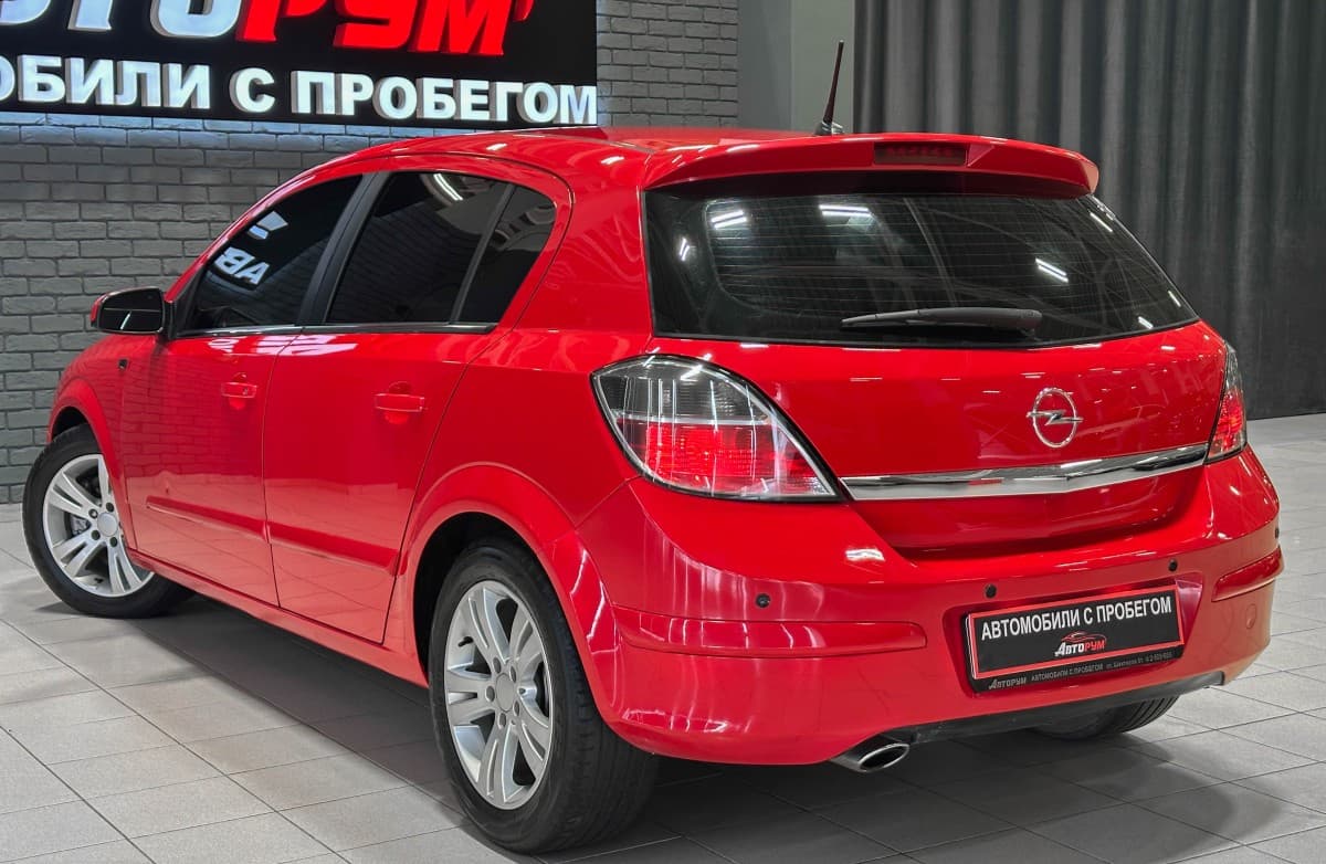 Opel Astra - фото 9