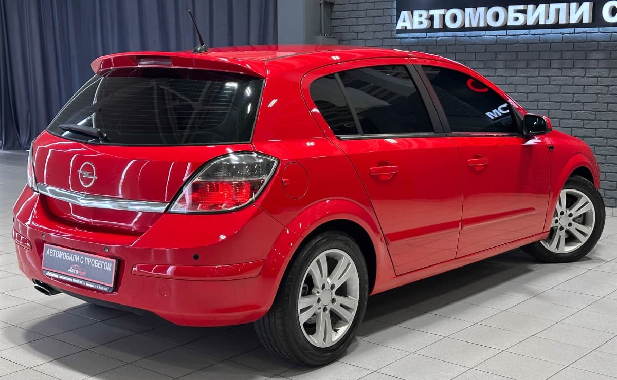 Opel Astra - фото 6