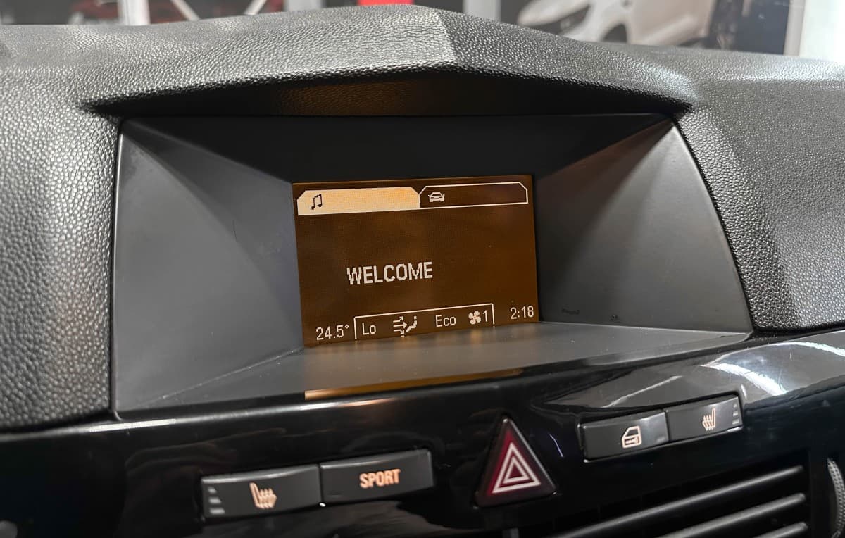 Opel Astra - фото 22
