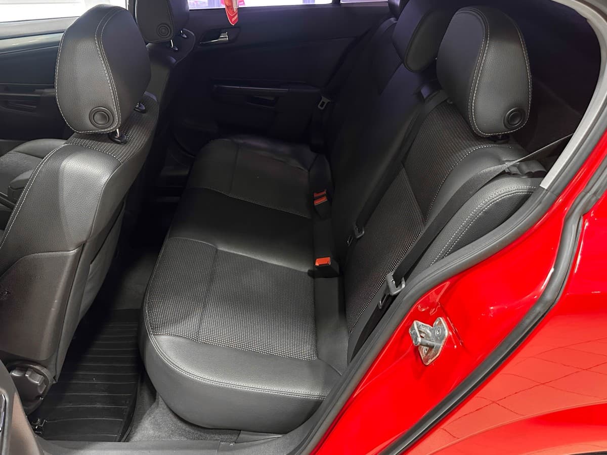 Opel Astra - фото 14