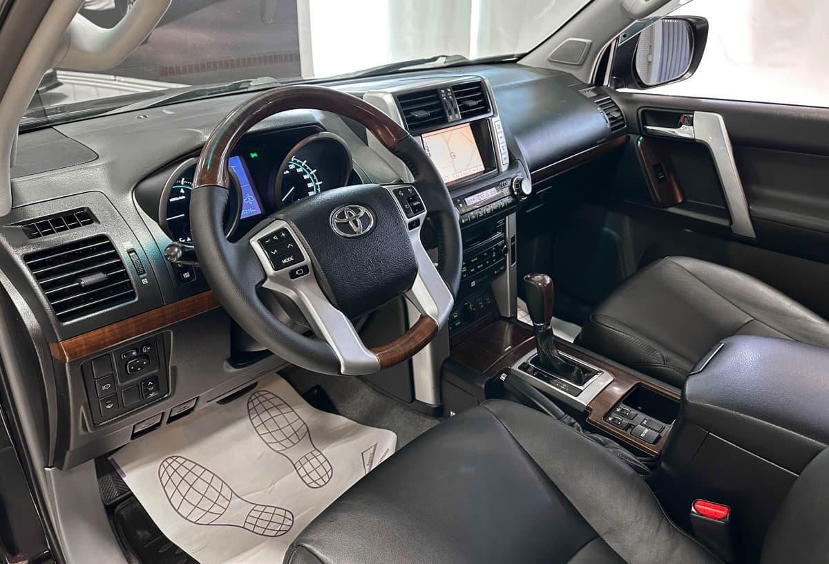 Toyota Land Cruiser Prado - фото 10
