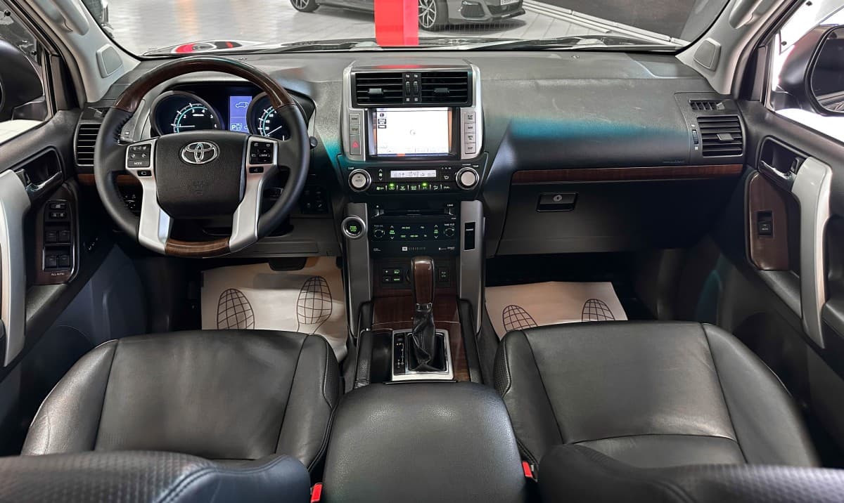 Toyota Land Cruiser Prado - фото 30
