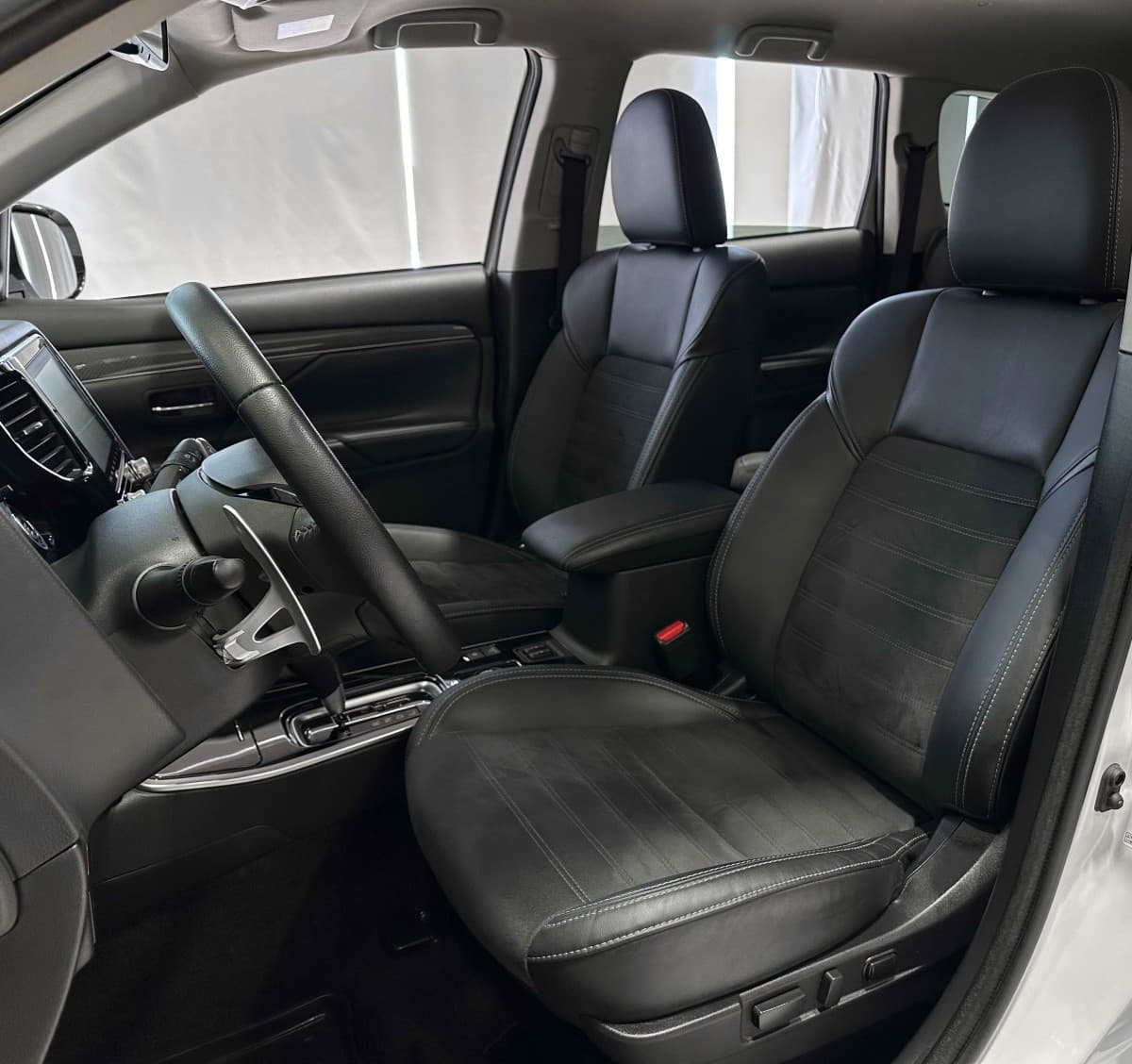Mitsubishi Outlander - фото 11