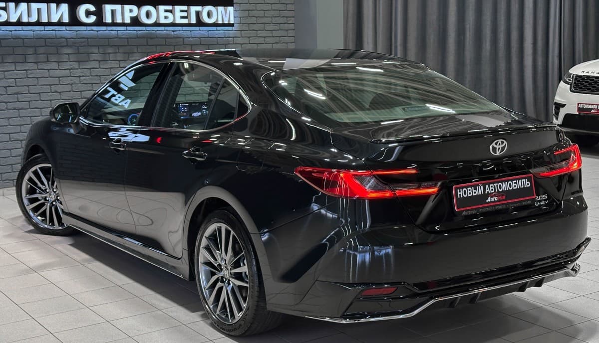 Toyota Camry - фото 13