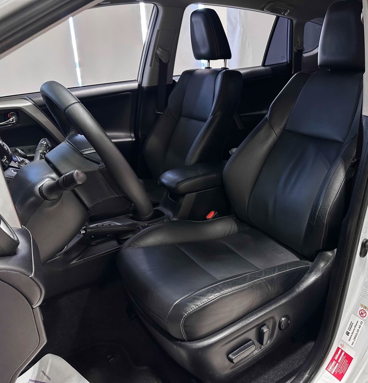 Toyota RAV4 - фото 11