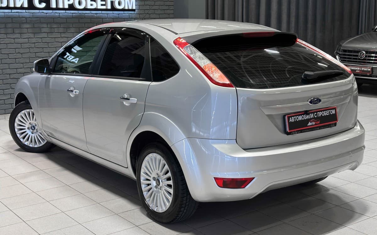 Ford Focus - фото 9