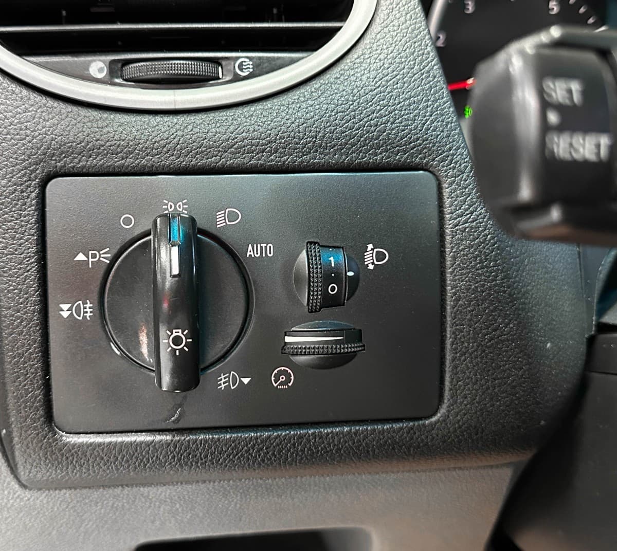 Ford Focus - фото 18