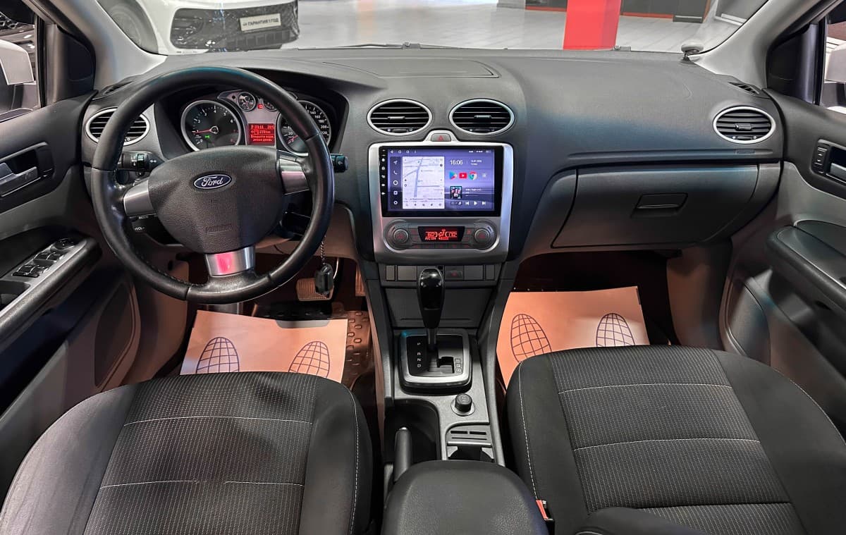 Ford Focus - фото 24