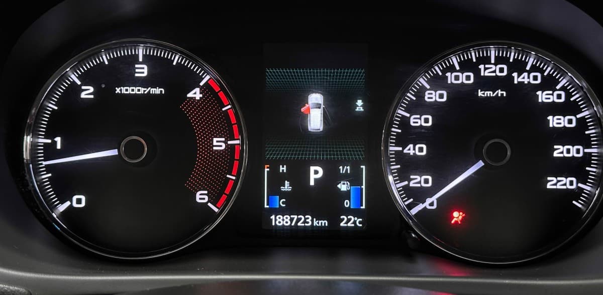Mitsubishi Pajero Sport - фото 20
