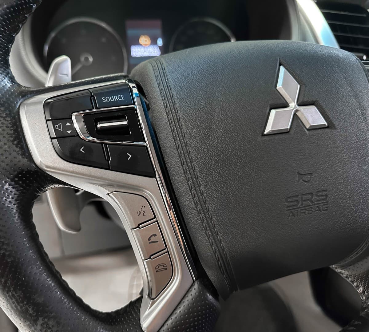 Mitsubishi Pajero Sport - фото 21