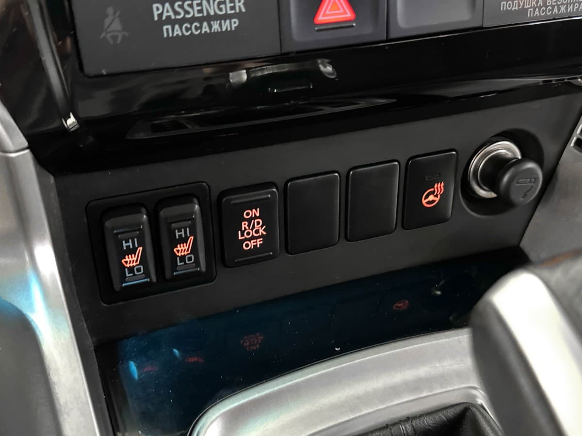 Mitsubishi Pajero Sport - фото 26