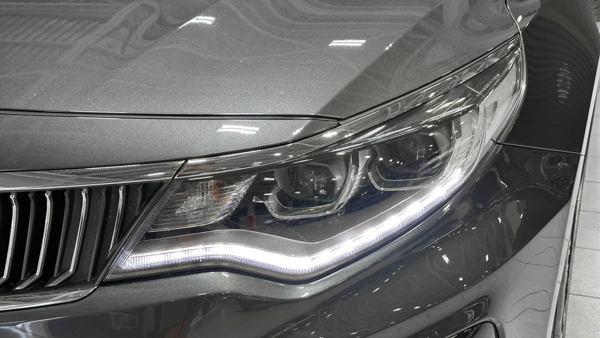 Kia K5 - 4