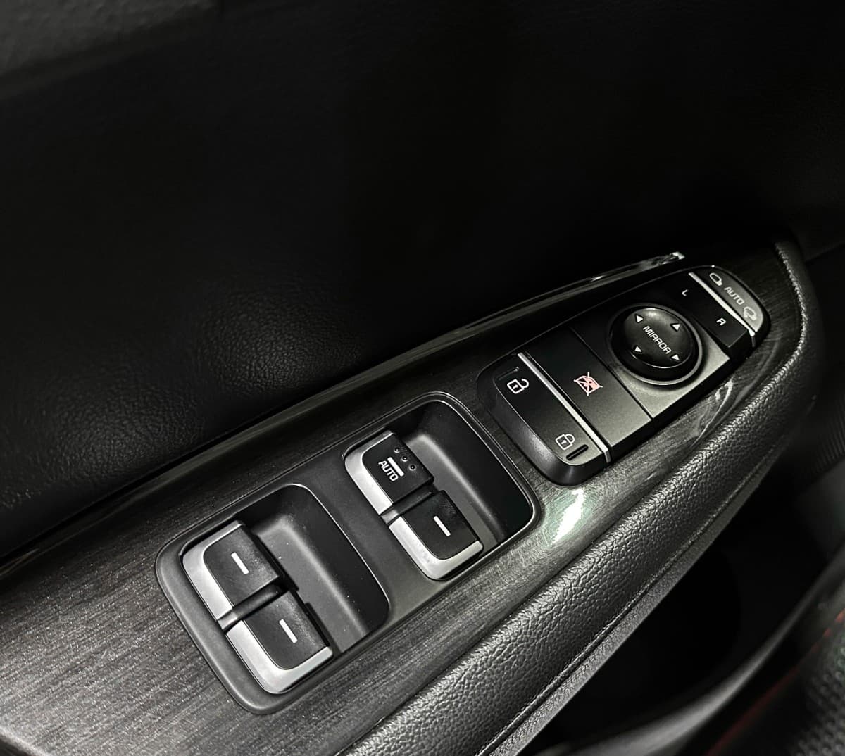 Kia K5 - фото 17