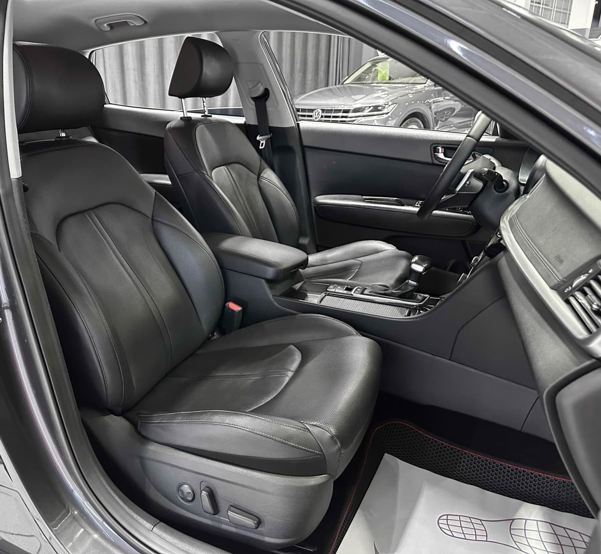 Kia K5 - фото 15