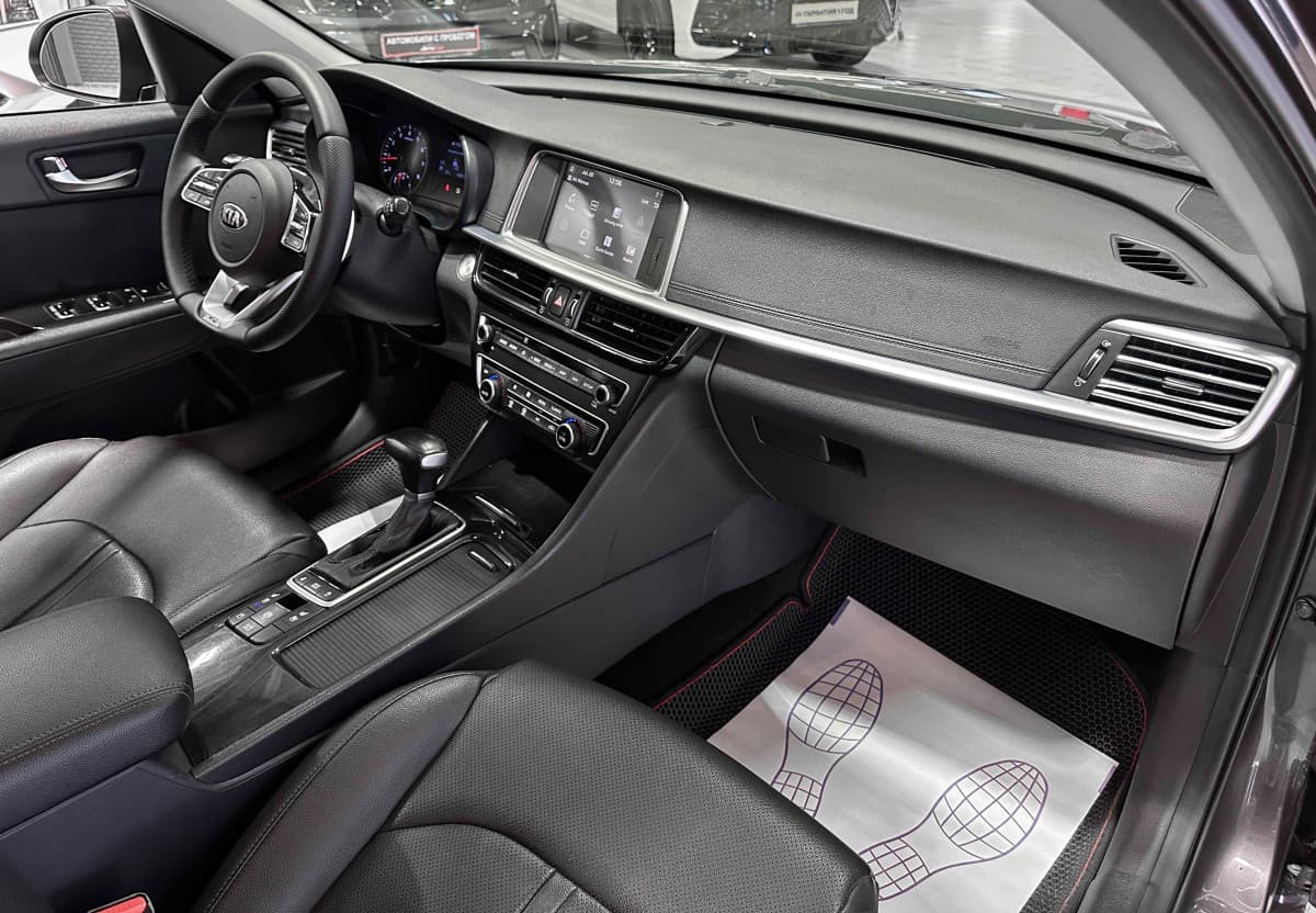 Kia K5 - фото 16