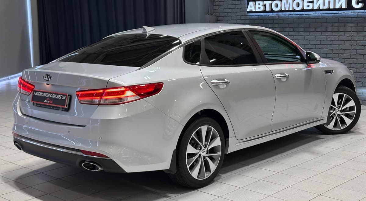 Kia Optima - фото 6