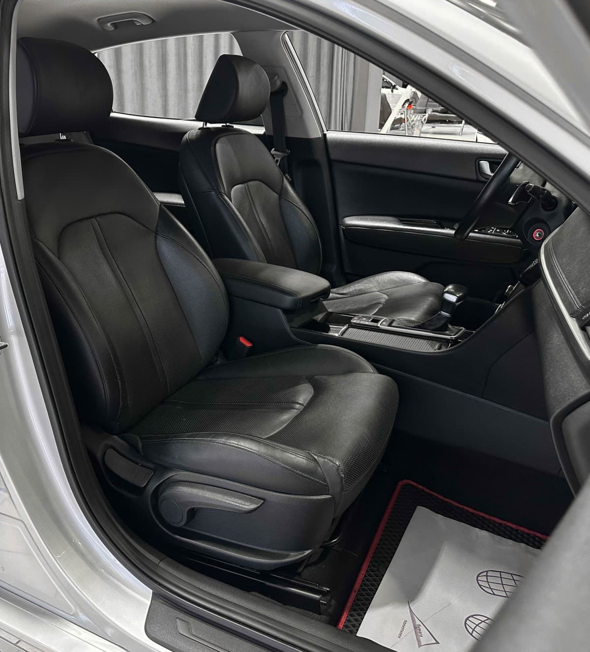 Kia Optima - фото 15