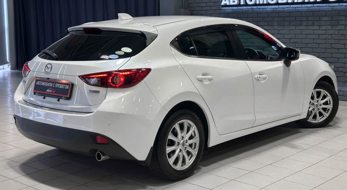 Mazda Axela - фото 6
