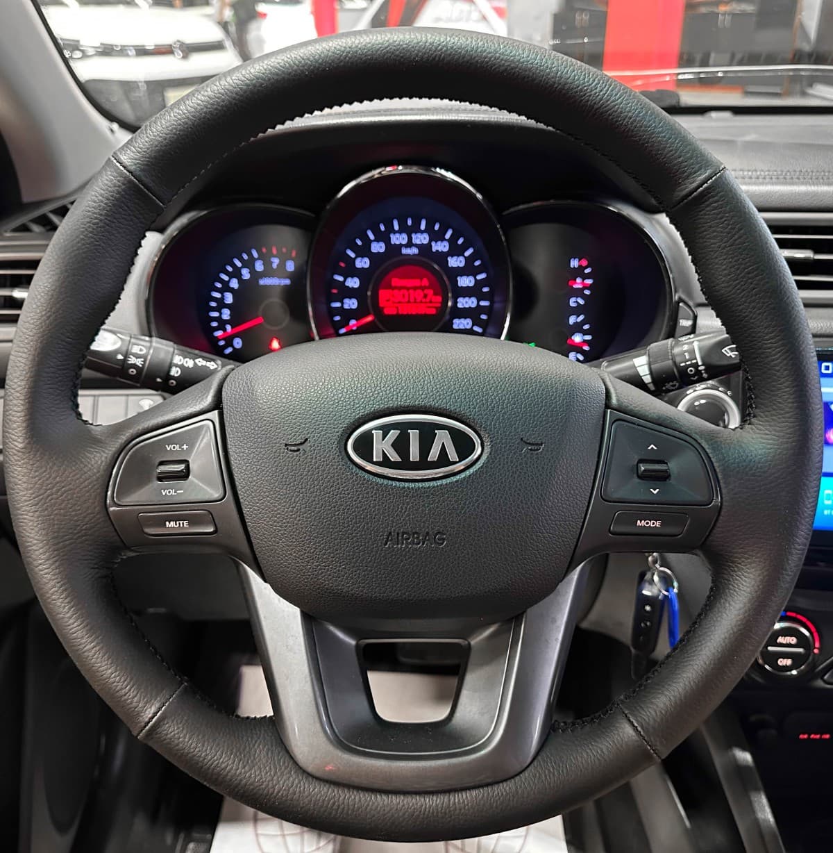 Kia Rio - фото 26