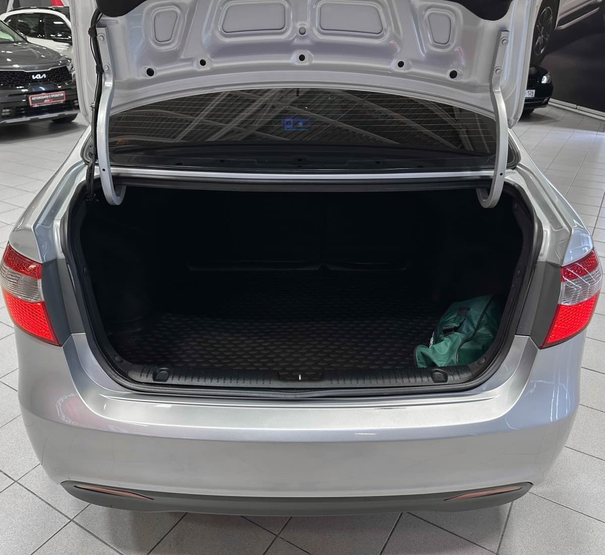 Kia Rio - фото 13