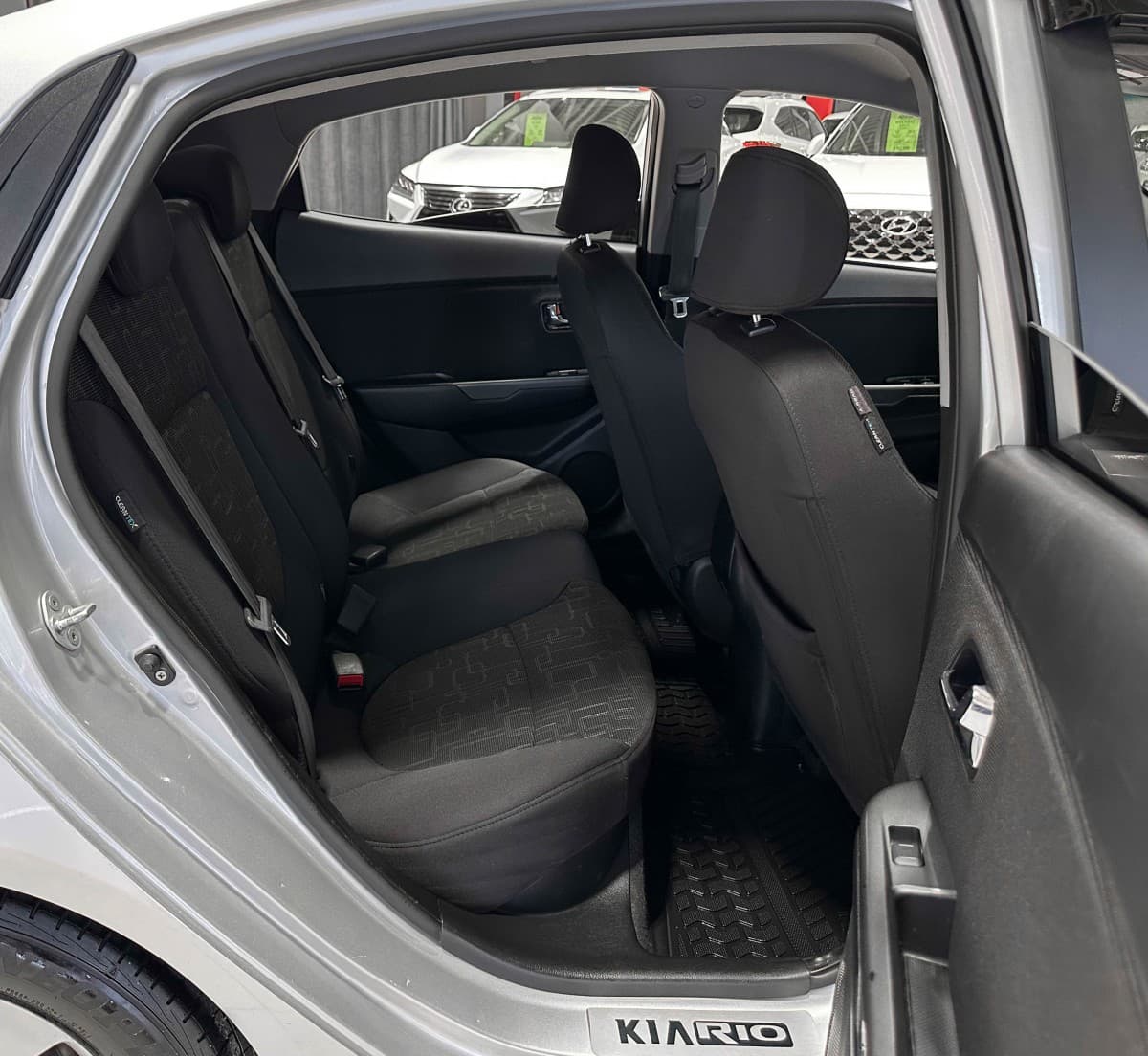 Kia Rio - фото 14