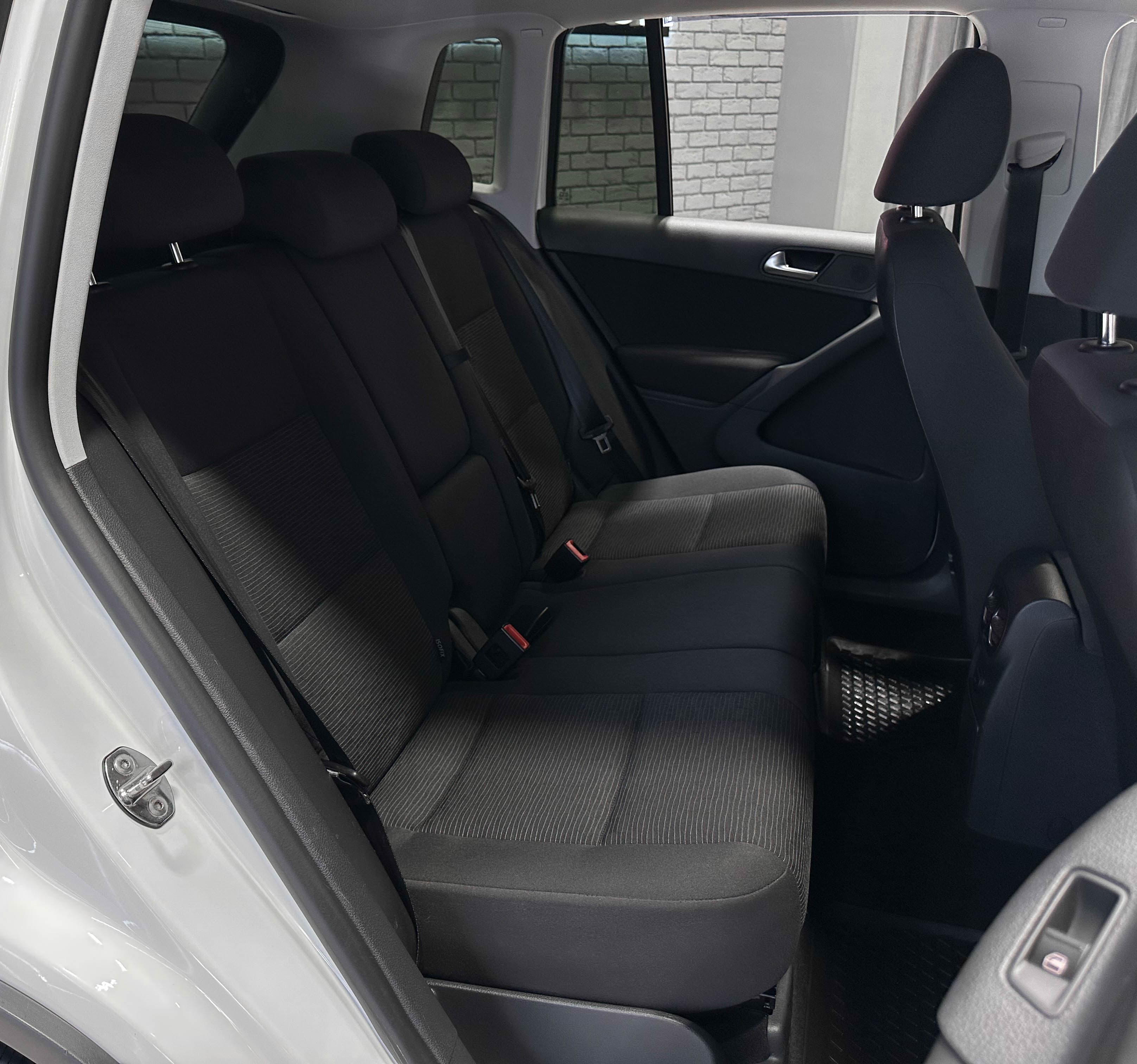 Volkswagen Tiguan - фото 13