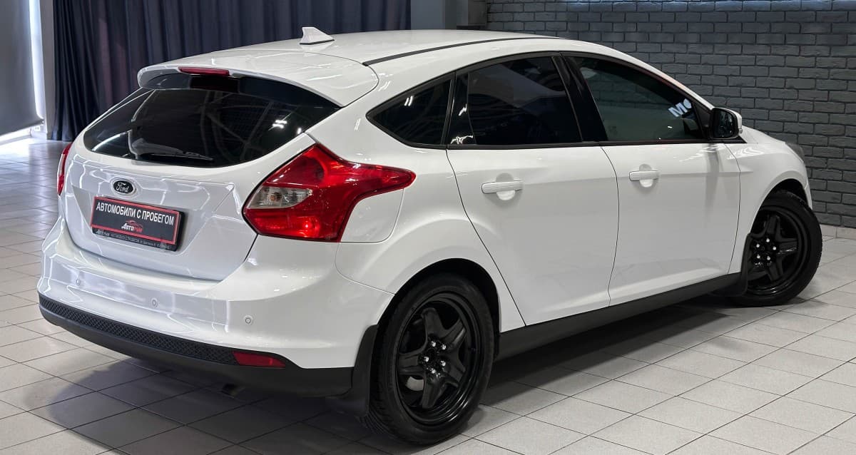 Ford Focus - фото 6