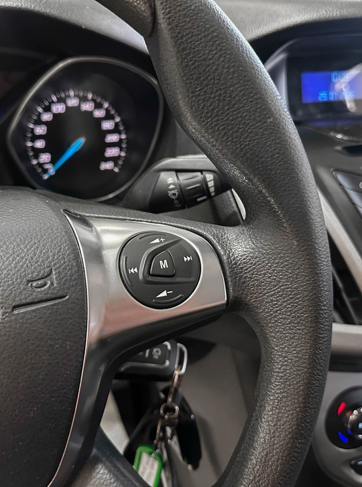Ford Focus - фото 21