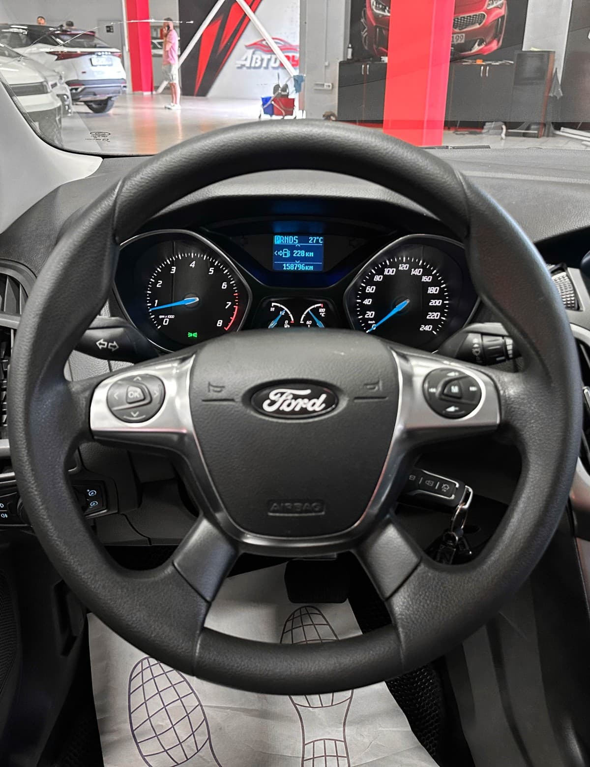 Ford Focus - фото 25