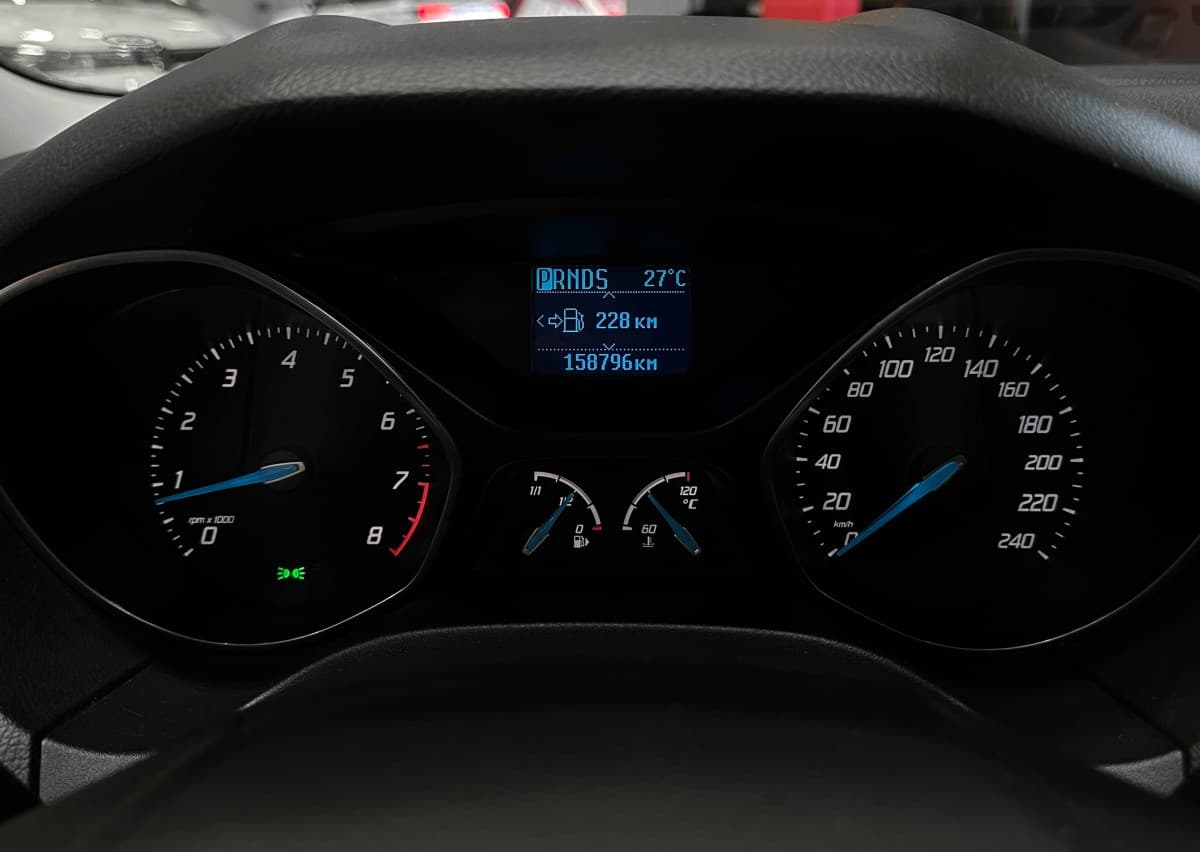 Ford Focus - фото 19