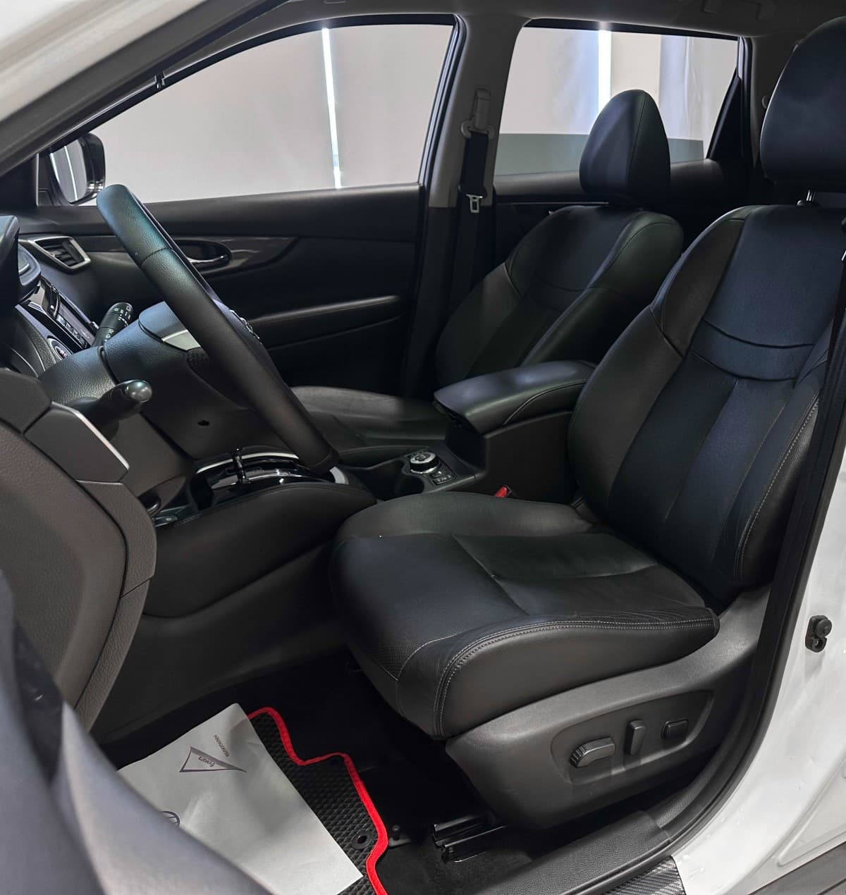 Nissan X-Trail - фото 12