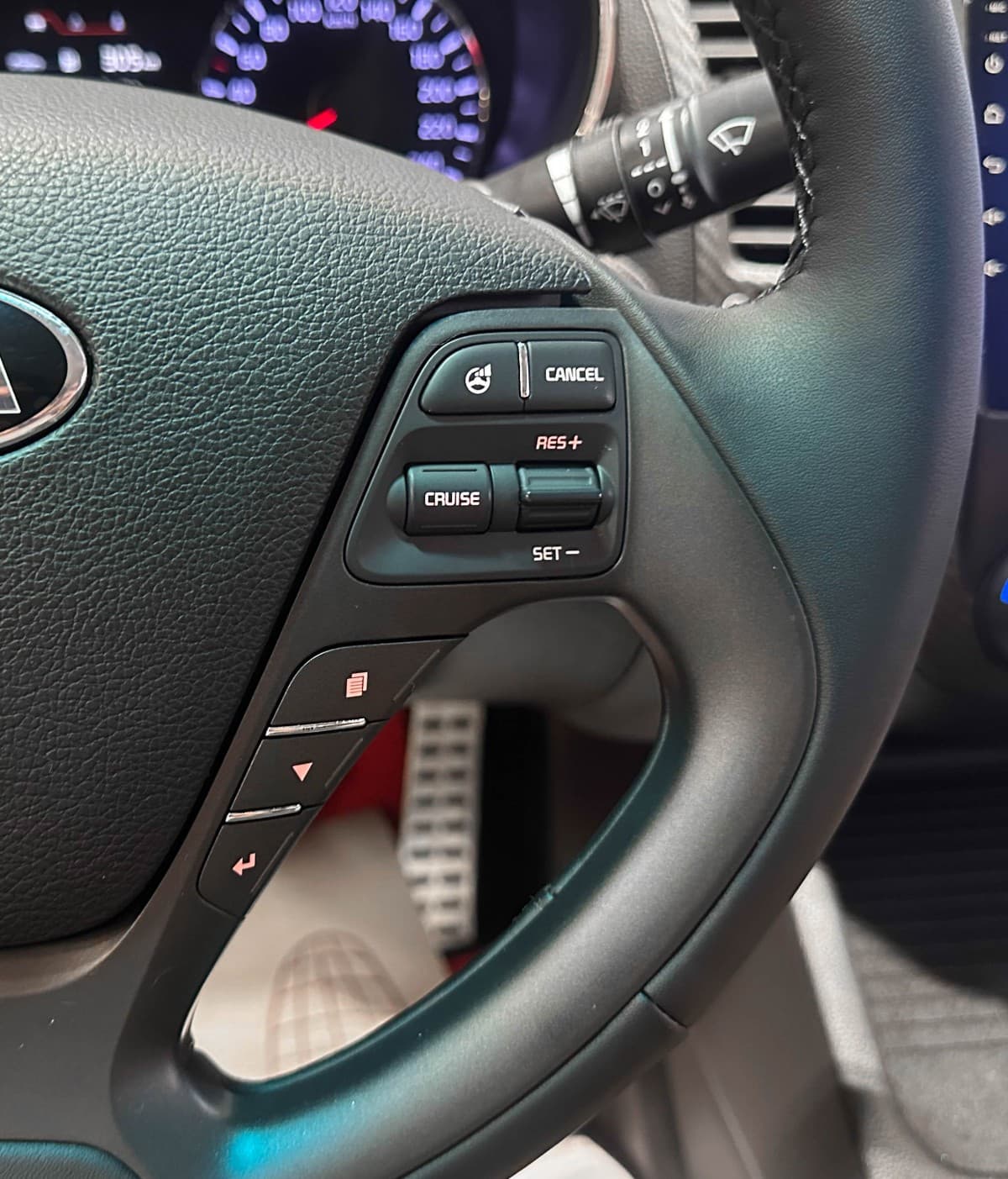 Kia YD (Cerato, Forte) - фото 20