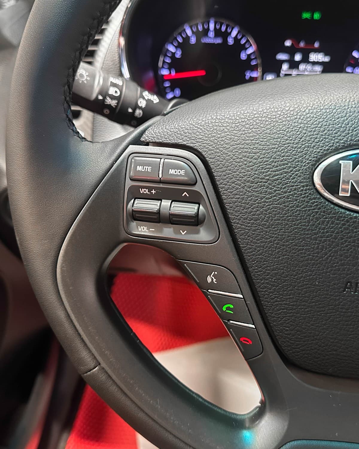 Kia YD (Cerato, Forte) - фото 19