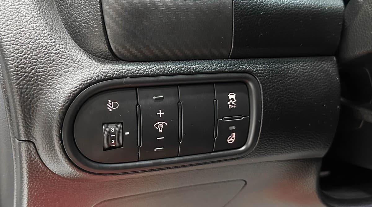 Kia YD (Cerato, Forte) - фото 18