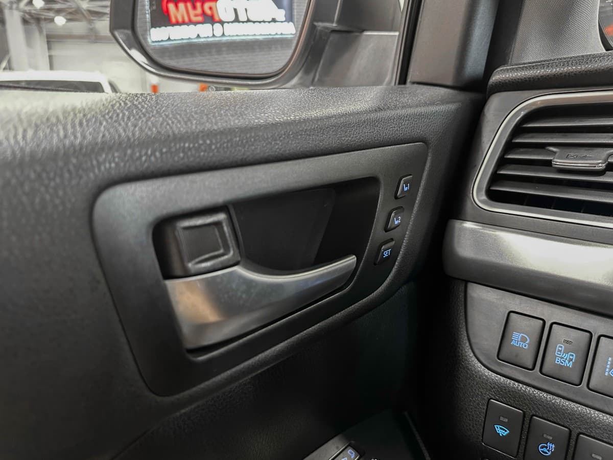 Toyota Highlander - фото 18