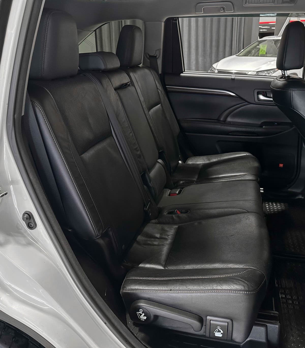 Toyota Highlander - фото 15
