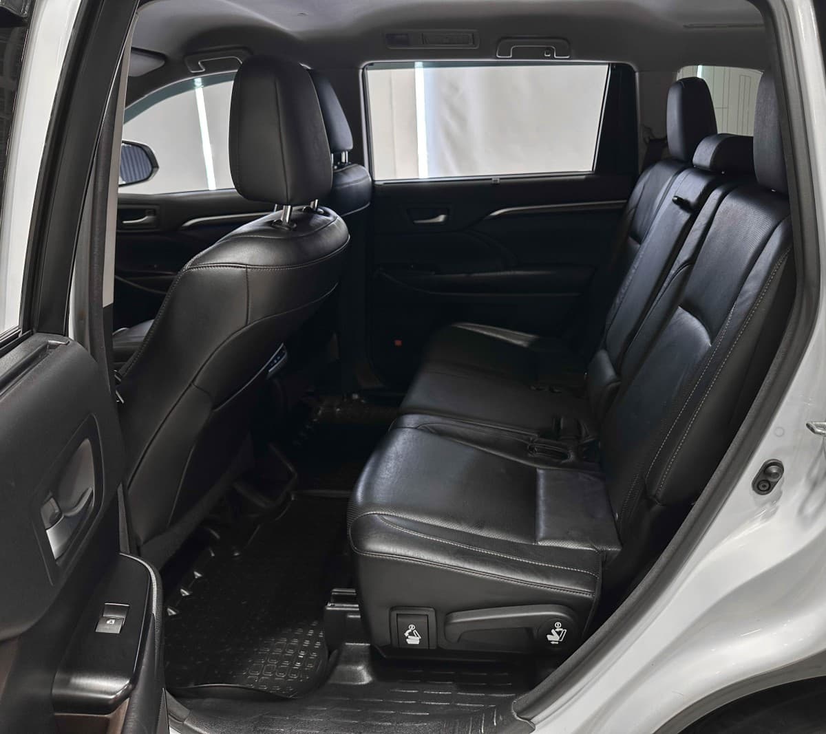 Toyota Highlander - фото 12
