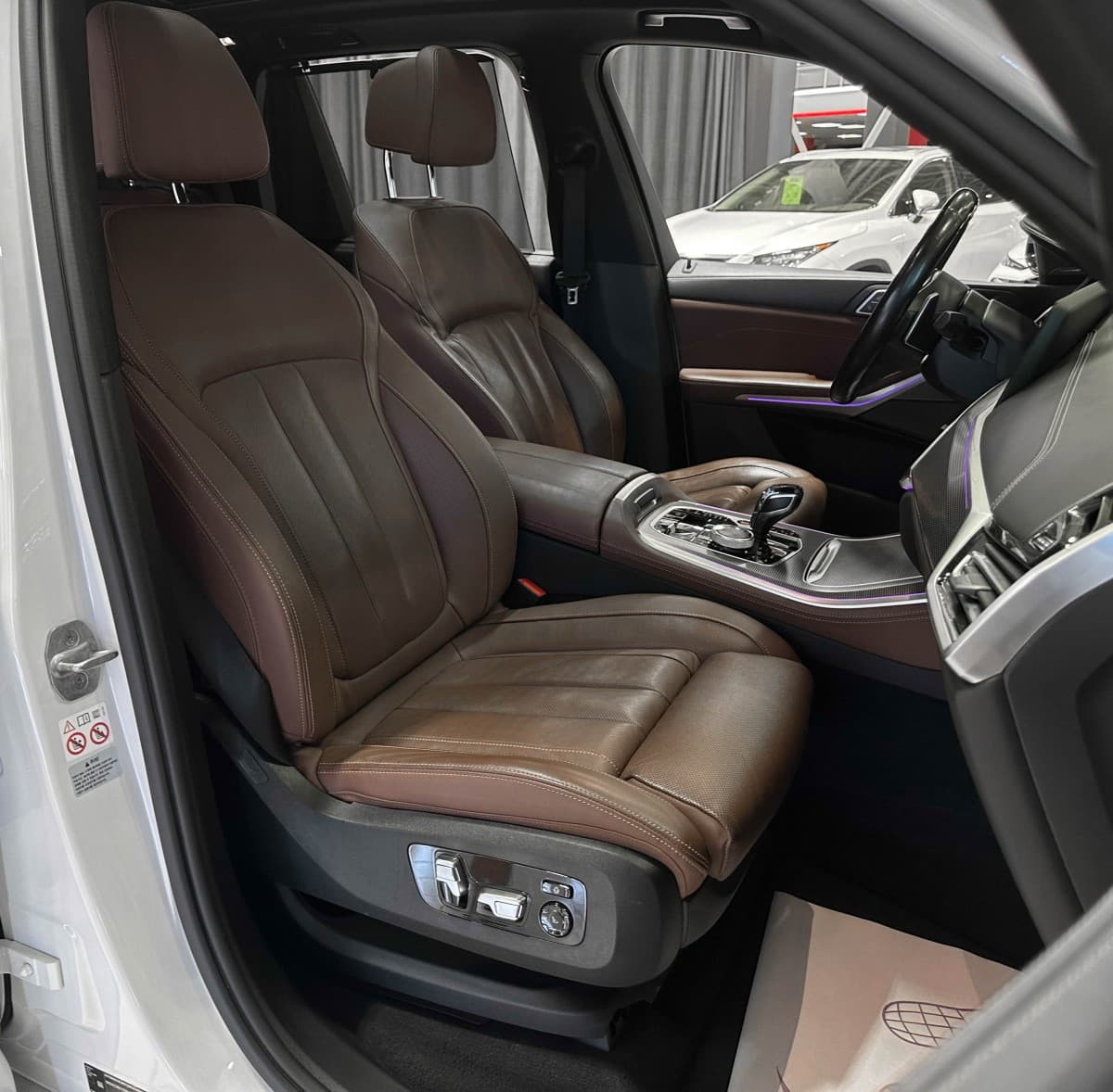 BMW X5 - фото 20