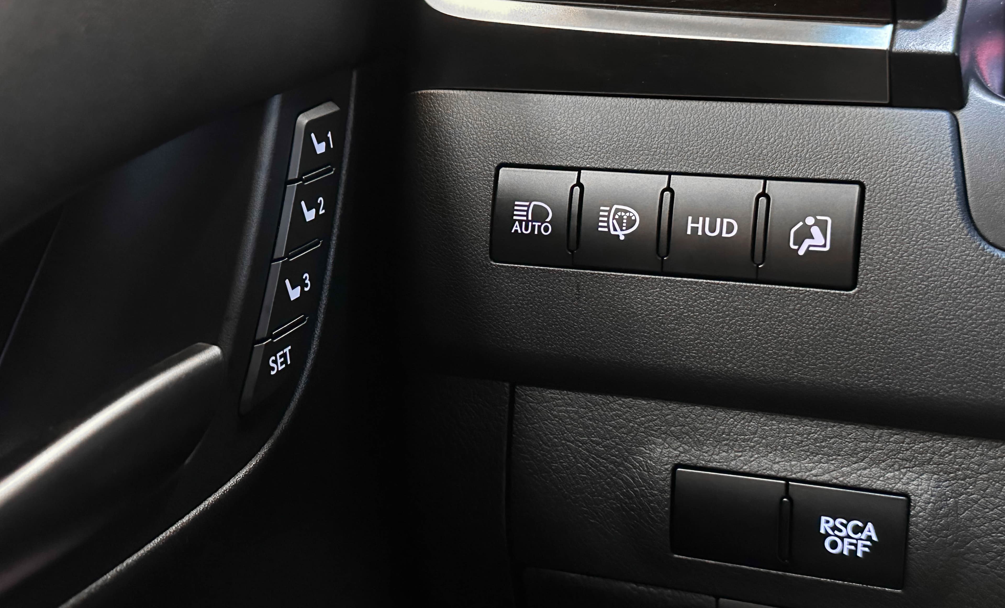 Lexus LX570 - фото 18