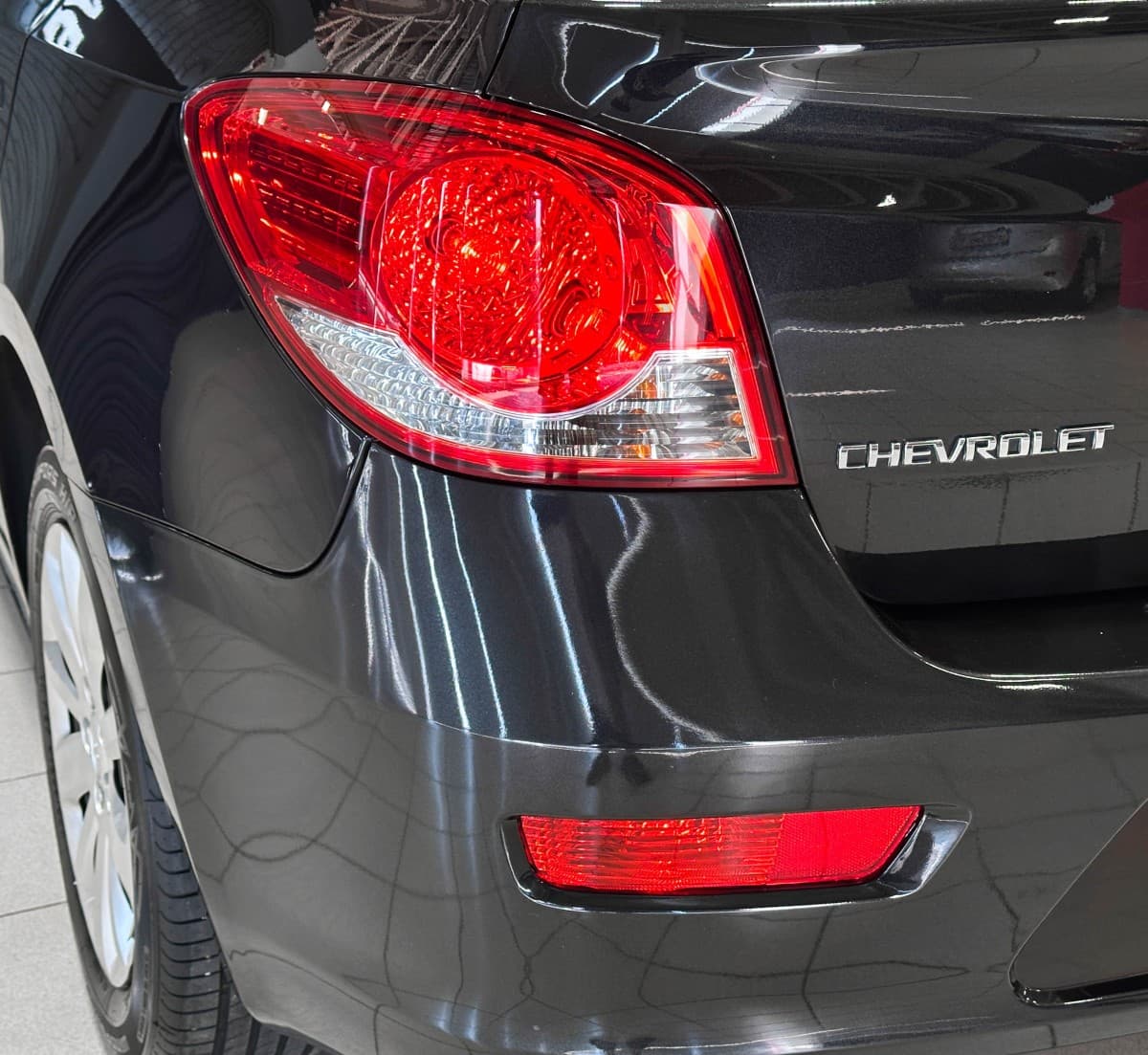 Chevrolet Cruze - фото 8